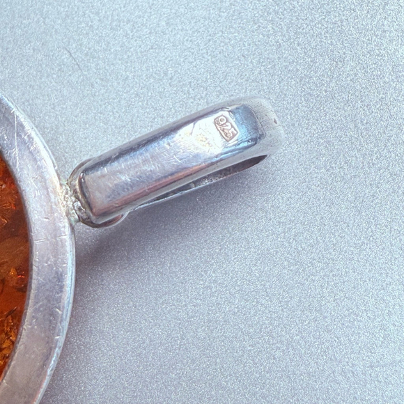 MASSIVE 53.21 CT Baltic Honey Amber Bypass Sterling Silver Oval VTG Pendant MCM - Picture 7 of 9